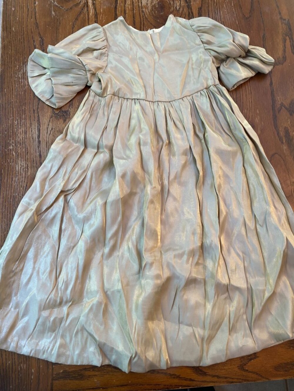 Girls' Gold Metallic Party Dress with Puffed Sleeves Size 5-6